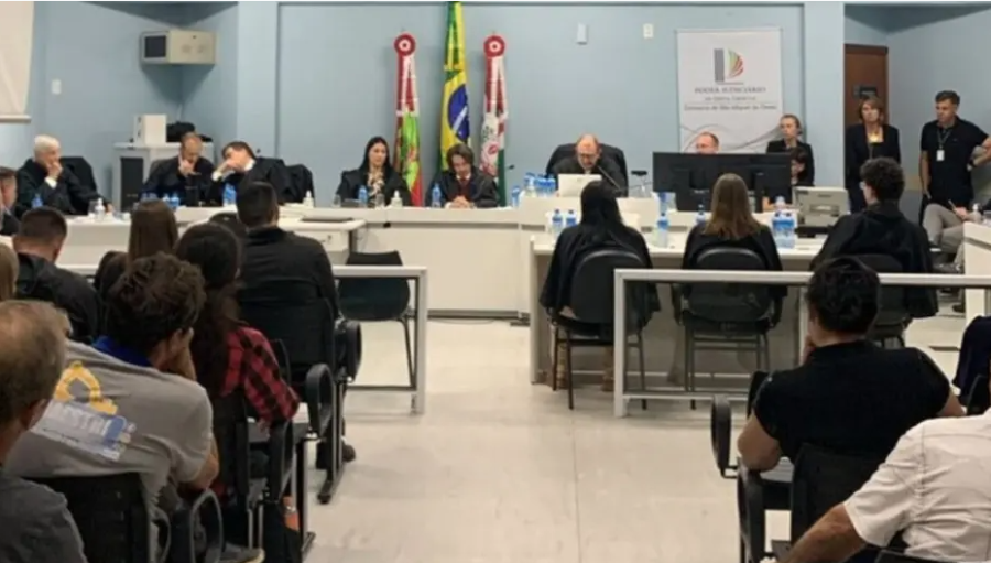 PM é condenado a 8 anos por atirar nas costas de adolescente